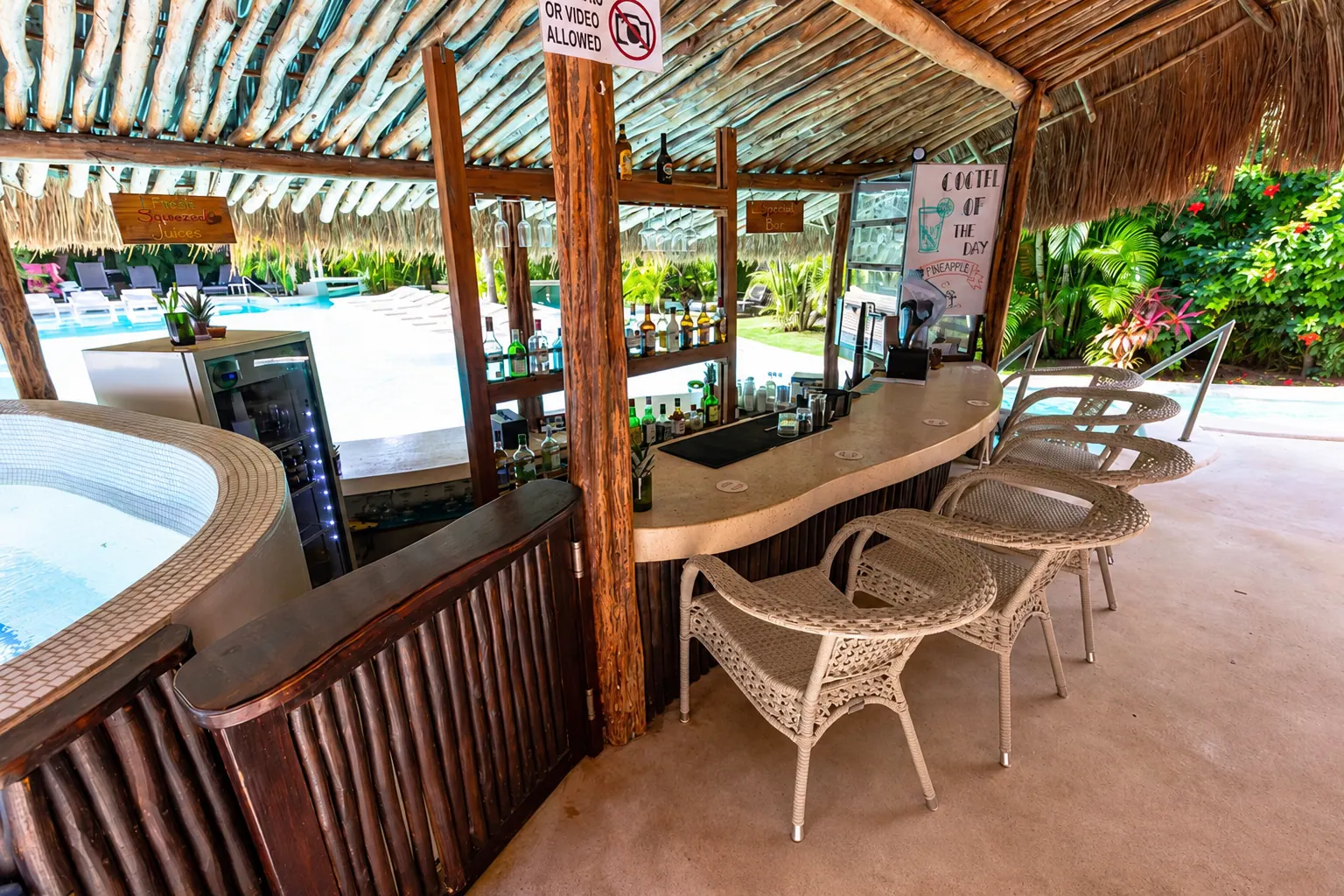 Pool Terrace Bar